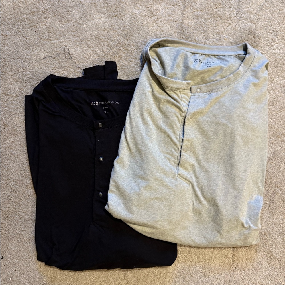 (2) 7 Diamonds Snap Henley Shirts. XL